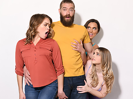 Трахнул подружек своей девушки в свой день рождения